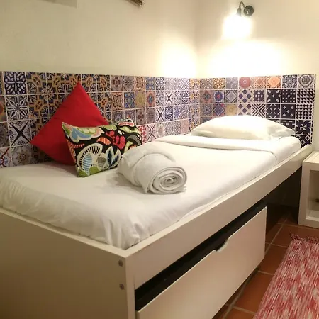 Madragoa Lisbon